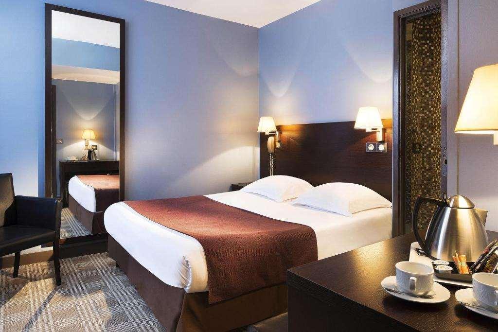 Hotel Sophie Germain Париж Стая снимка